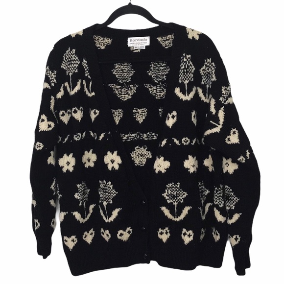 Bordado Sweaters - Bordado Black 100% Wool Flower Heart Knit Cardigan